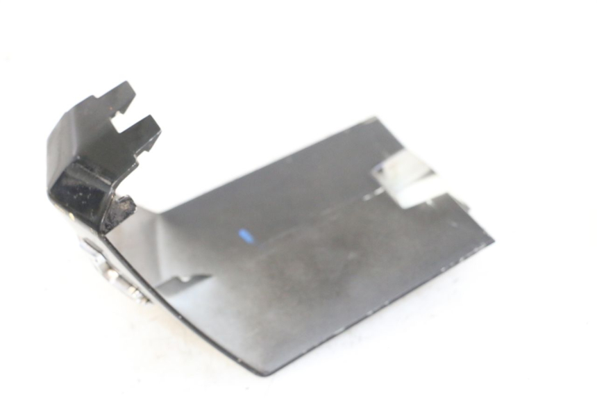 photo de Złącze owiewki przedniej PEUGEOT CITYSTAR 2T 50 (2018 - 2021) - Zoom stanu zużycia