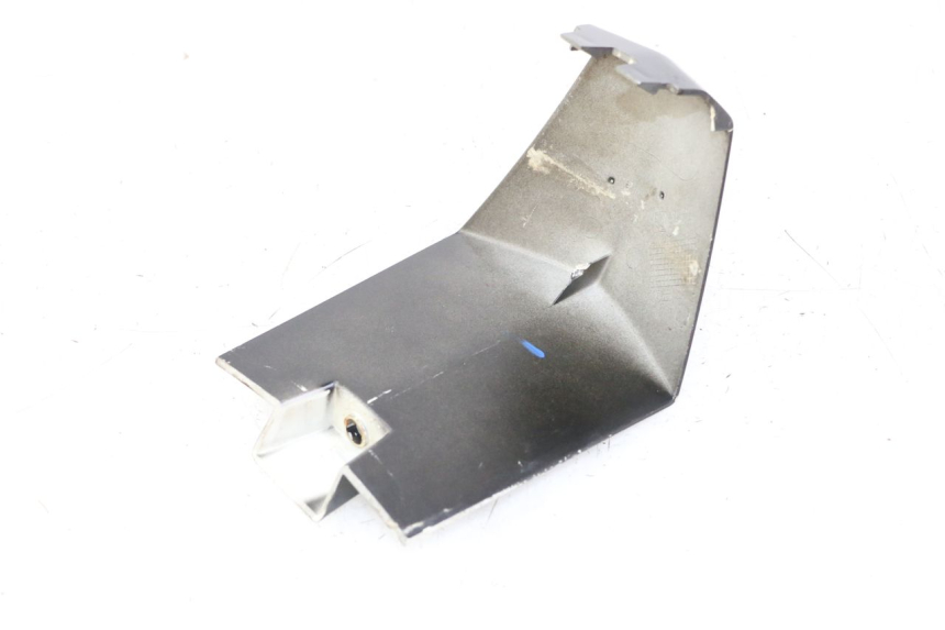 photo de Złącze owiewki przedniej PEUGEOT CITYSTAR 2T 50 (2018 - 2021) - Zbliżenie techniczne