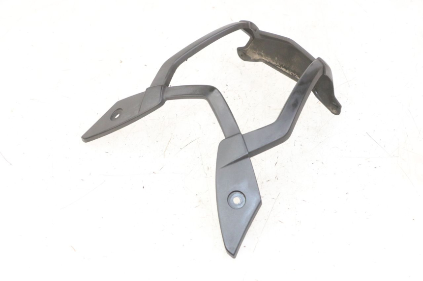 photo de Złącze owiewki przedniej PEUGEOT STREETZONE I 2T 50 (2018 - 2020) - Inny kąt widzenia