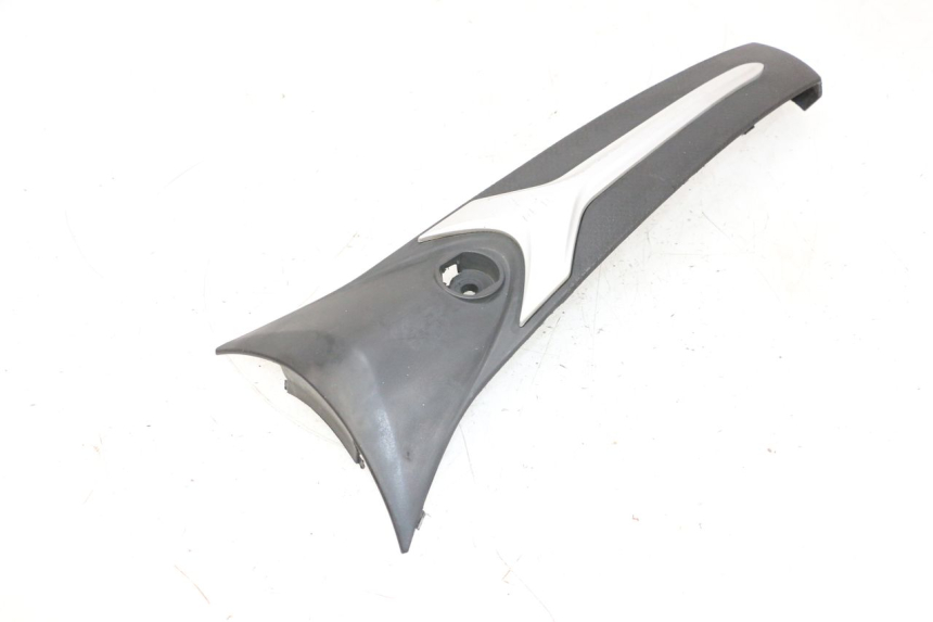 photo de Złącze owiewki przedniej JM MOTORS SANTANA 50 (2014 - 2023) - Punkty mocowania