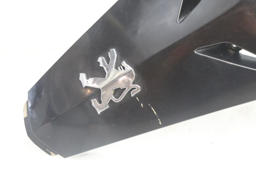 photo de Złącze owiewki przedniej PEUGEOT SATELIS 125 (2006 - 2009) - Zoom stanu zużycia