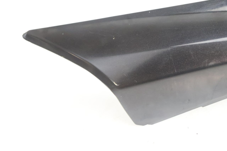photo de Złącze owiewki przedniej PEUGEOT SATELIS 125 (2006 - 2009) - Oznaczenia i referencje