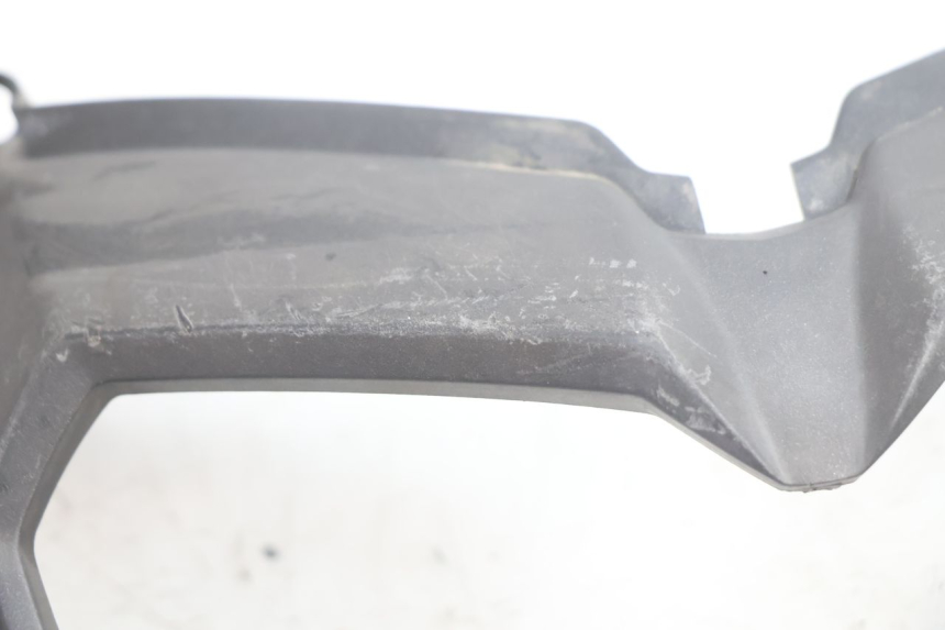 photo de Złącze owiewki przedniej APRILIA SR 2T 50 (2012 - 2017) - Zoom stanu zużycia