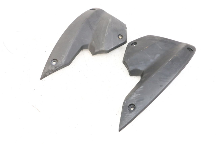 photo de Złącze owiewki przedniej PEUGEOT STREETZONE 2T 50 (2014 - 2019) - Inny kąt widzenia