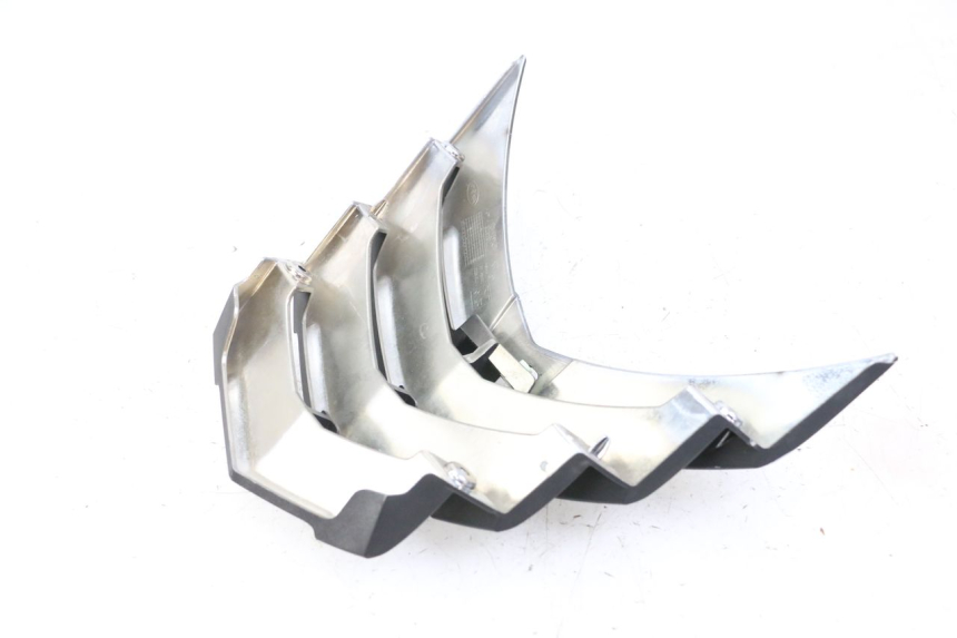 photo de Złącze górnej przedniej owiewki PEUGEOT CITYSTAR 50 (2013 - 2017) - Zoom stanu zużycia