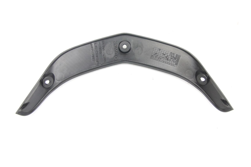 photo de Złącze górnej przedniej owiewki KYMCO DINK 4T 50 (2007 - 2018) - Inny kąt widzenia