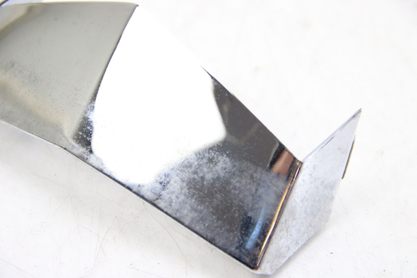 photo de Złącze górnej przedniej owiewki PEUGEOT E-VIVACITY 1 (2012 - 2018) - Inny kąt widzenia