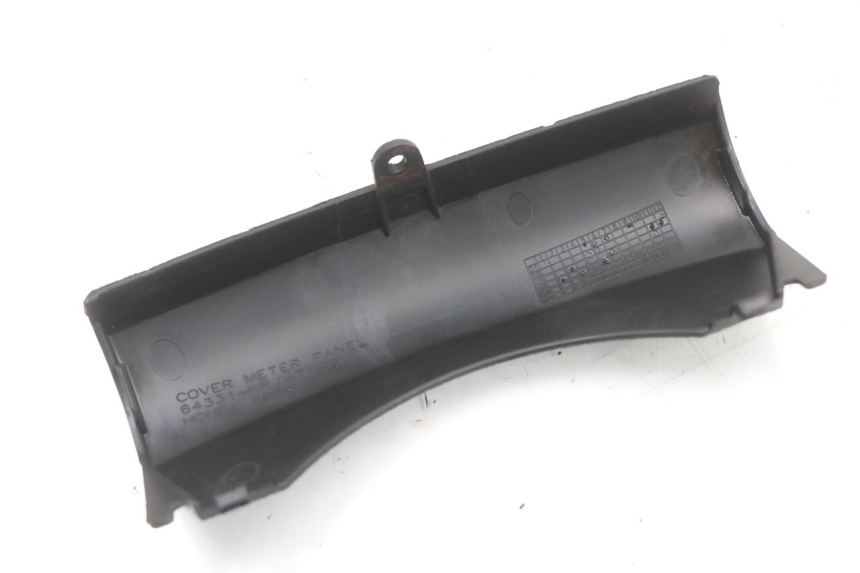 photo de ŁĄCZNIK GÓRNEJ PRZEDNIEJ OWIEWKI HONDA FES S-WING SWING ABS 125 (2007 - 2015) - Zoom stanu zużycia