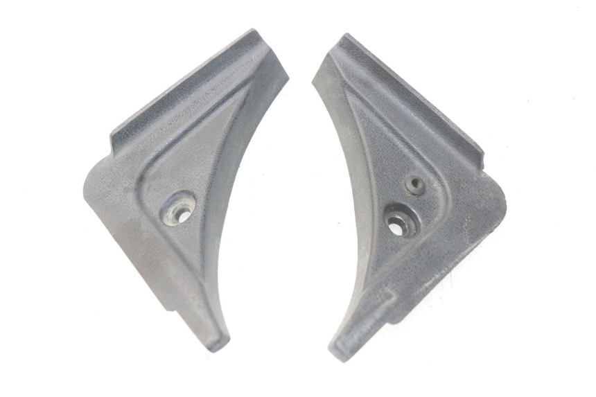 photo de Złącze górnej przedniej owiewki KAWASAKI GPZ S 500 (1994 - 2005) - Widok główny