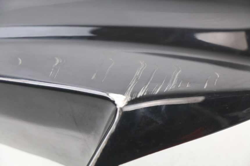 photo de Złącze górnej przedniej owiewki SUZUKI GSX-R GSXR 750 (2011 - 2016) - Zoom stanu zużycia