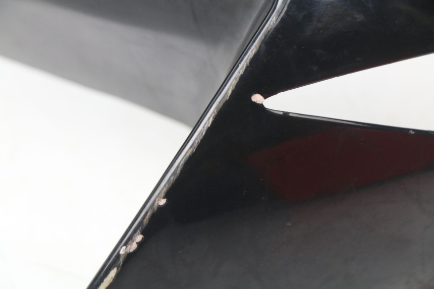 photo de Złącze górnej przedniej owiewki SUZUKI GSX-R GSXR 750 (2011 - 2016) - Inny kąt widzenia