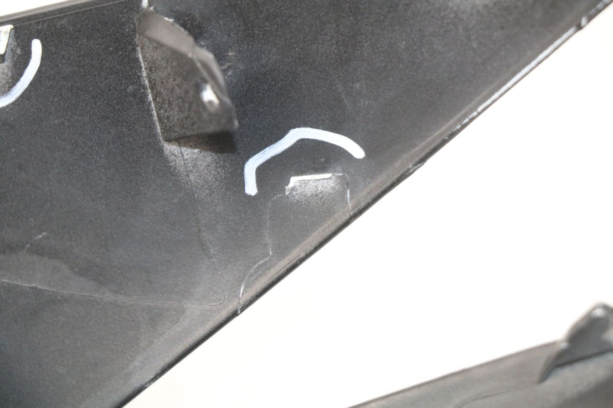 photo de Złącze górnej przedniej owiewki SUZUKI GSX-R GSXR 750 (2011 - 2016) - Stan powierzchni