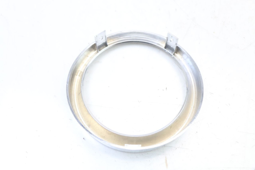 photo de Złącze górnej przedniej owiewki JM MOTORS VX 125 (2022 - 2025) - Inny kąt widzenia