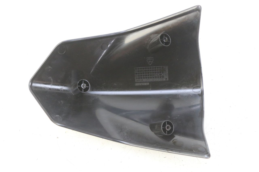 photo de Złącze górnej przedniej owiewki RIDE KALLIO 50 (2010 - 2019) - Inny kąt widzenia