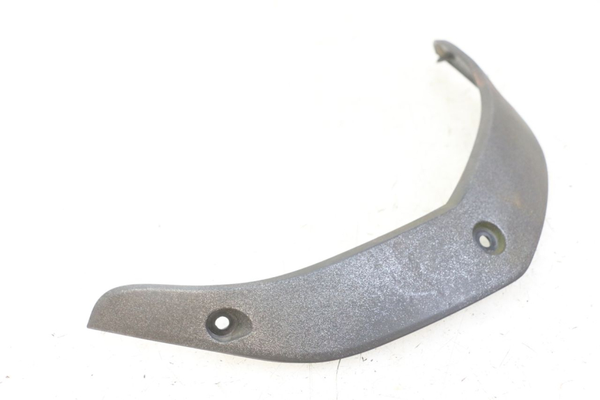 photo de Złącze górnej przedniej owiewki KYMCO DINK 4T 50 (2007 - 2018) - Inny kąt widzenia