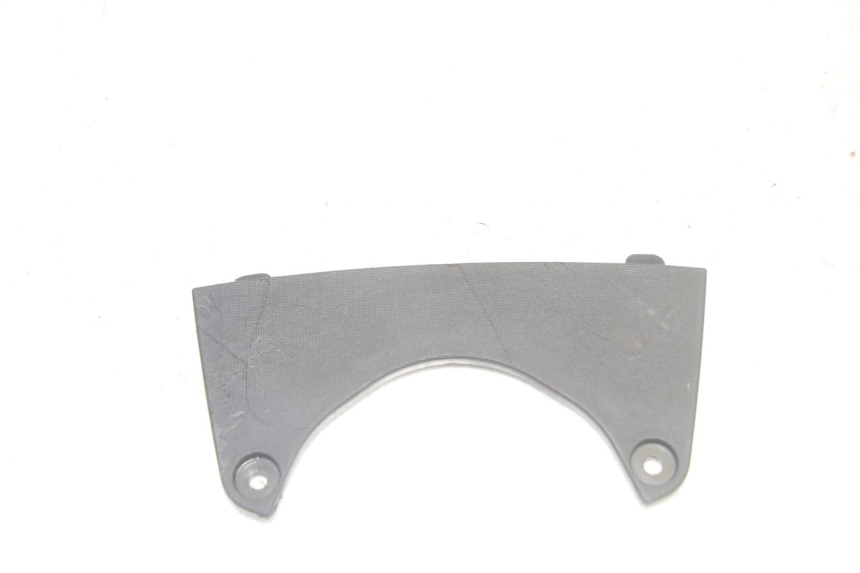 photo de Złącze górnej przedniej owiewki PIAGGIO MP3 HPE 350 (2018 - 2020) - Widok główny