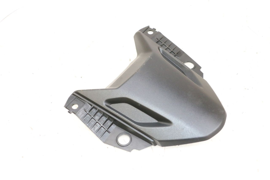 photo de Złącze górnej przedniej owiewki YAMAHA MT-07 MT07 ABS 700 (2018 - 2020) - Inny kąt widzenia