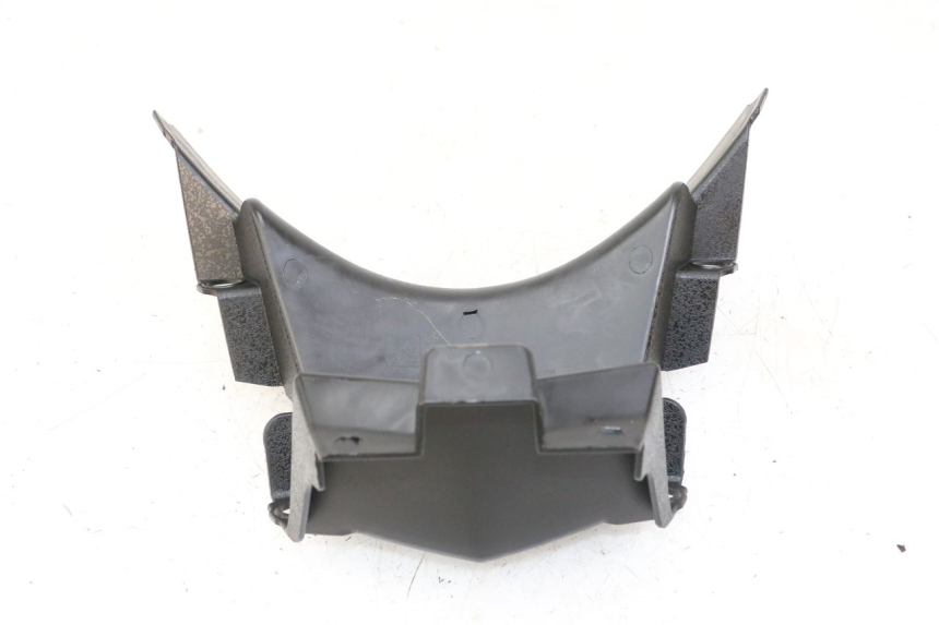 photo de Złącze górnej przedniej owiewki PEUGEOT CITYSTAR 2T 50 (2018 - 2021) - Zoom stanu zużycia