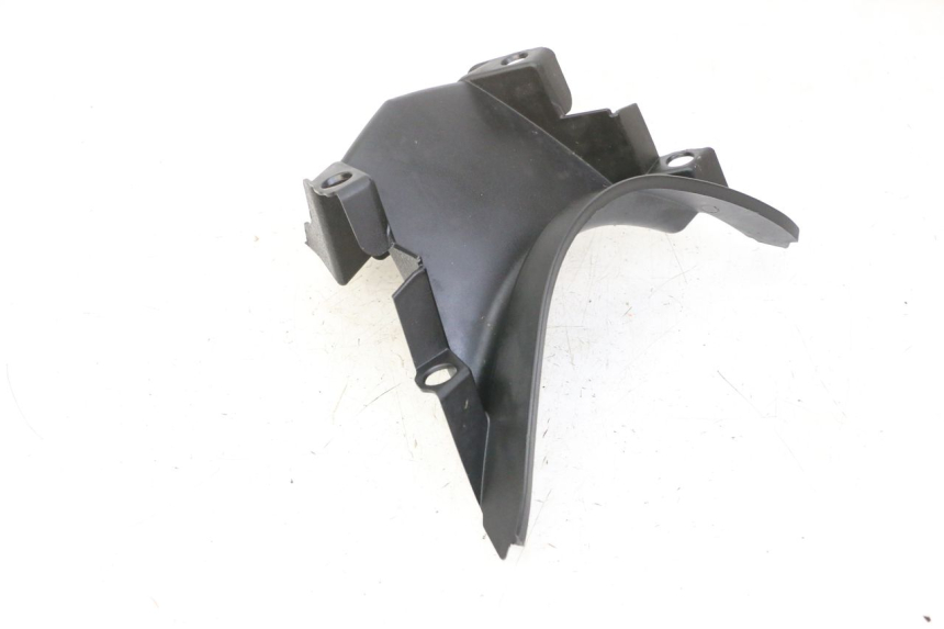 photo de Złącze górnej przedniej owiewki PEUGEOT CITYSTAR 2T 50 (2018 - 2021) - Inny kąt widzenia