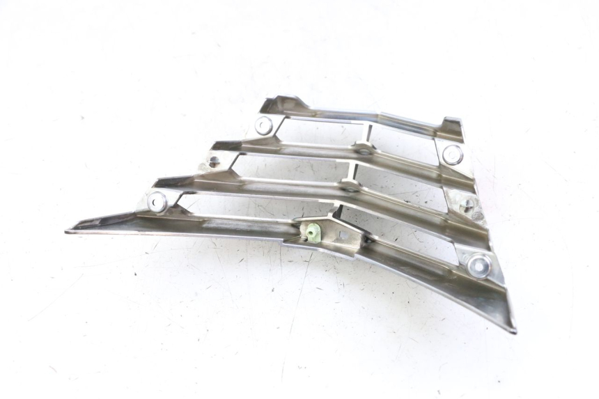 photo de Złącze górnej przedniej owiewki PEUGEOT CITYSTAR 50 (2013 - 2017) - Zoom stanu zużycia