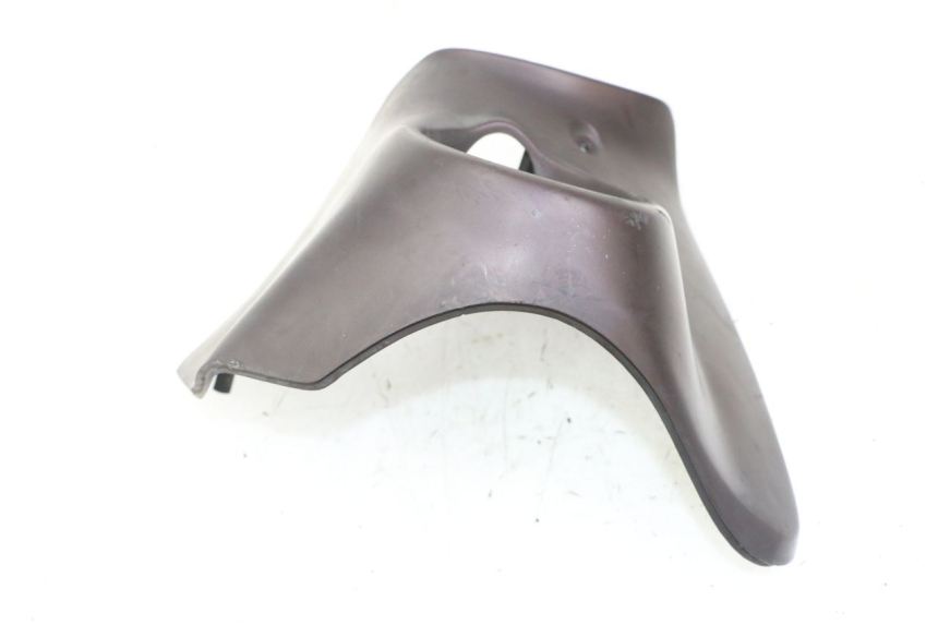 photo de Złącze górnej przedniej owiewki APRILIA SCARABEO GT TOURING 125 (1999 - 2005) - Zbliżenie techniczne