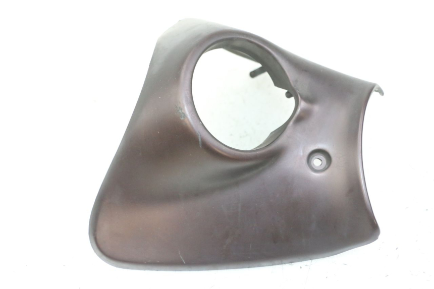 photo de Złącze górnej przedniej owiewki APRILIA SCARABEO GT TOURING 125 (1999 - 2005) - Punkty mocowania