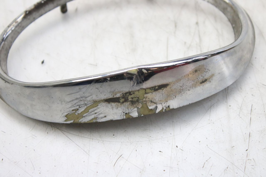 photo de ŁĄCZNIK GÓRNEJ PRZEDNIEJ OWIEWKI APRILIA SCARABEO 100 (2003 - 2012) - Inny kąt widzenia