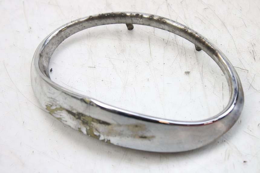 photo de ŁĄCZNIK GÓRNEJ PRZEDNIEJ OWIEWKI APRILIA SCARABEO 100 (2003 - 2012) - Zbliżenie techniczne