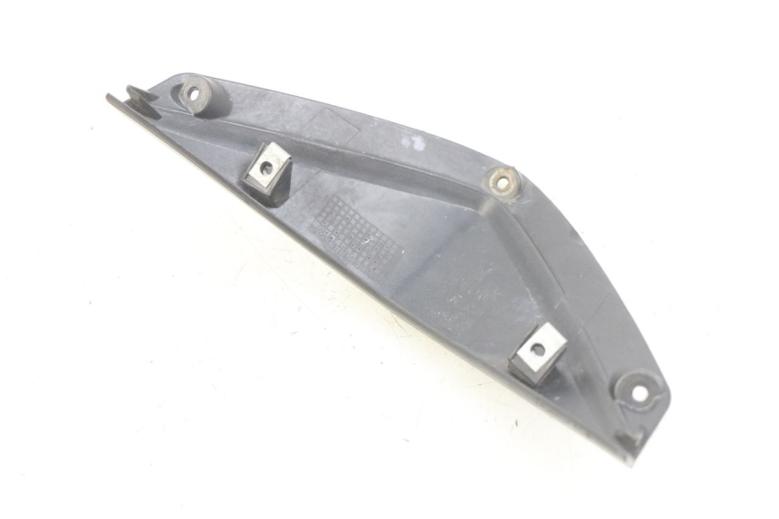 photo de Złącze górnej przedniej owiewki APRILIA SR 2T 50 (2012 - 2017) - Szczegół części