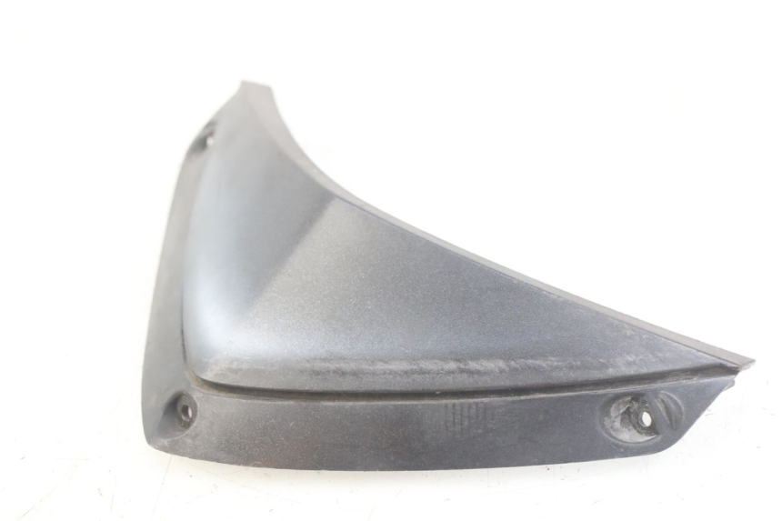 photo de Złącze górnej przedniej owiewki APRILIA SR 2T 50 (2012 - 2017) - Zoom stanu zużycia