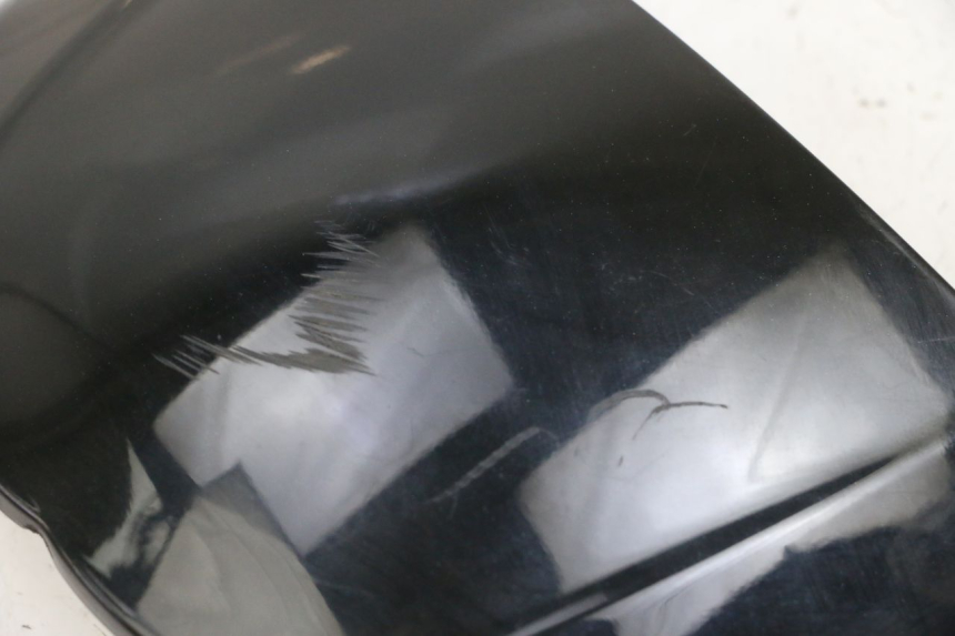 photo de Złącze górnej przedniej owiewki PEUGEOT TWEET PRO EFI 4T 50 (2021 - 2022) - Inny kąt widzenia