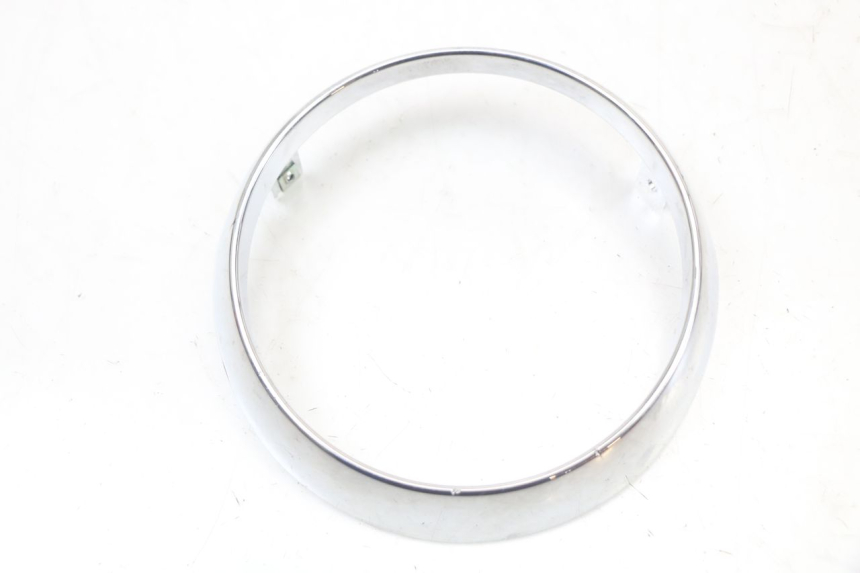 photo de Złącze górnej przedniej owiewki PIAGGIO VESPA PRIMAVERA 4T 50 (2021 - 2024) - Widok główny