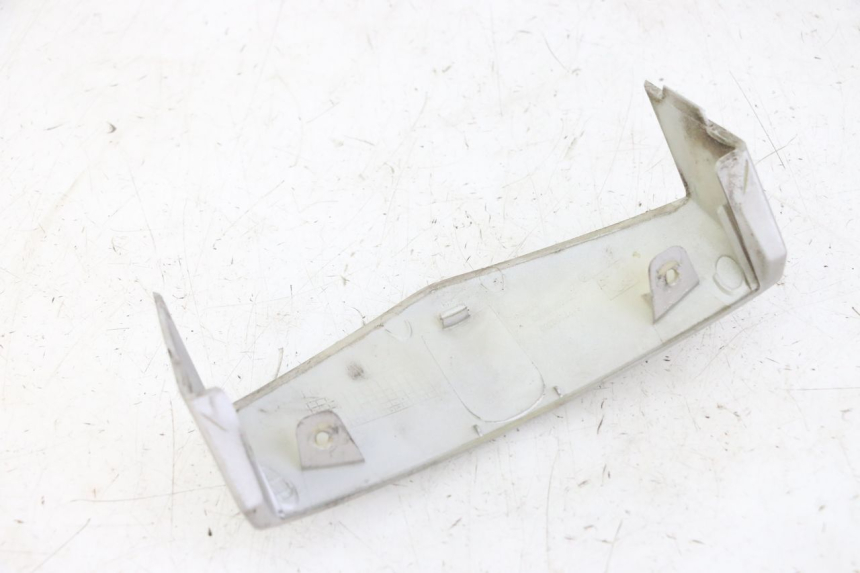 photo de Złącze górnej przedniej owiewki PEUGEOT VIVACITY NEW 2T 50 (2008 - 2017) - Inny kąt widzenia