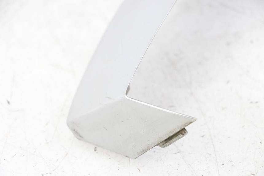 photo de Złącze górnej przedniej owiewki PEUGEOT VIVACITY NEW 2T 50 (2008 - 2017) - Zbliżenie techniczne