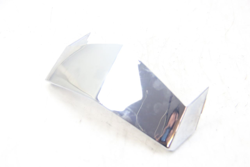 photo de Złącze górnej przedniej owiewki PEUGEOT VIVACITY NEW 4T 50 (2008 - 2017) - Widok główny