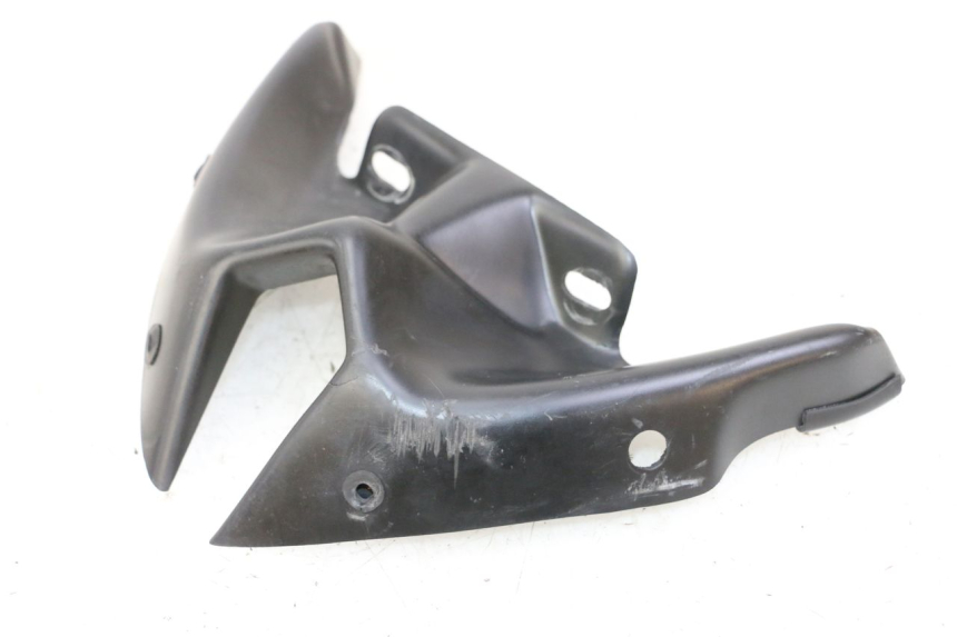 photo de Złącze górnej przedniej owiewki YAMAHA XJ6 ABS 600 (2008 - 2016) - Zbliżenie techniczne