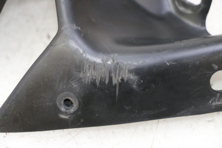 photo de Złącze górnej przedniej owiewki YAMAHA XJ6 ABS 600 (2008 - 2016) - Widok ogólny