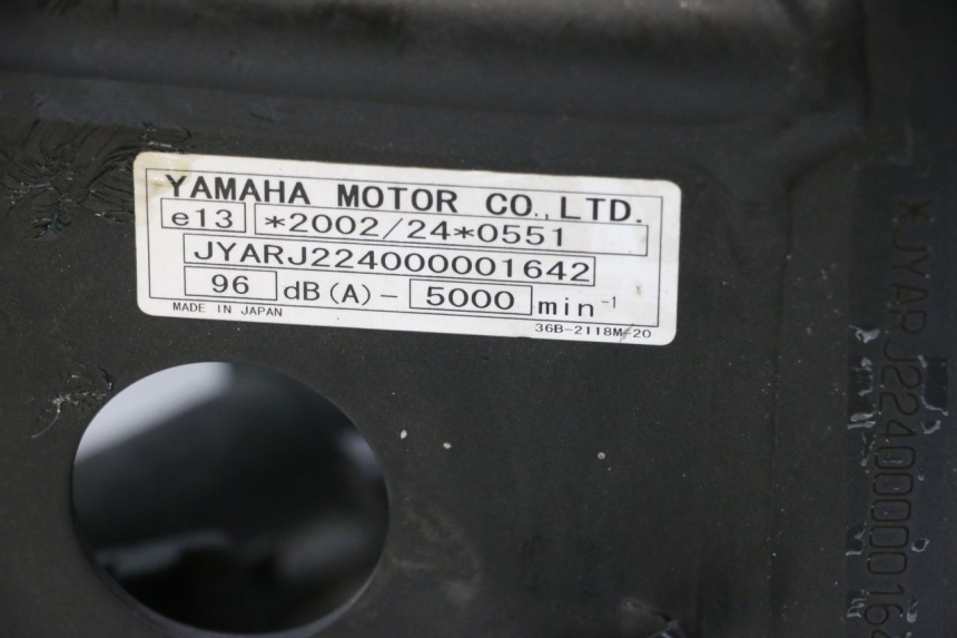 photo de Złącze owiewki przedniej SUZUKI SV S 650 (2003 - 2009) - Zbliżenie techniczne