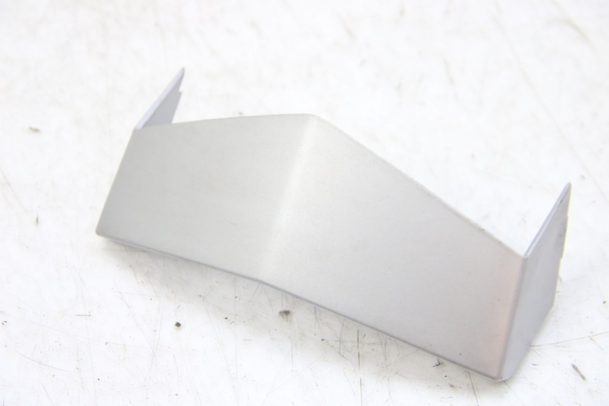 photo de Złącze owiewki przedniej PEUGEOT VIVACITY NEW 2T 50 (2008 - 2017) - Widok główny