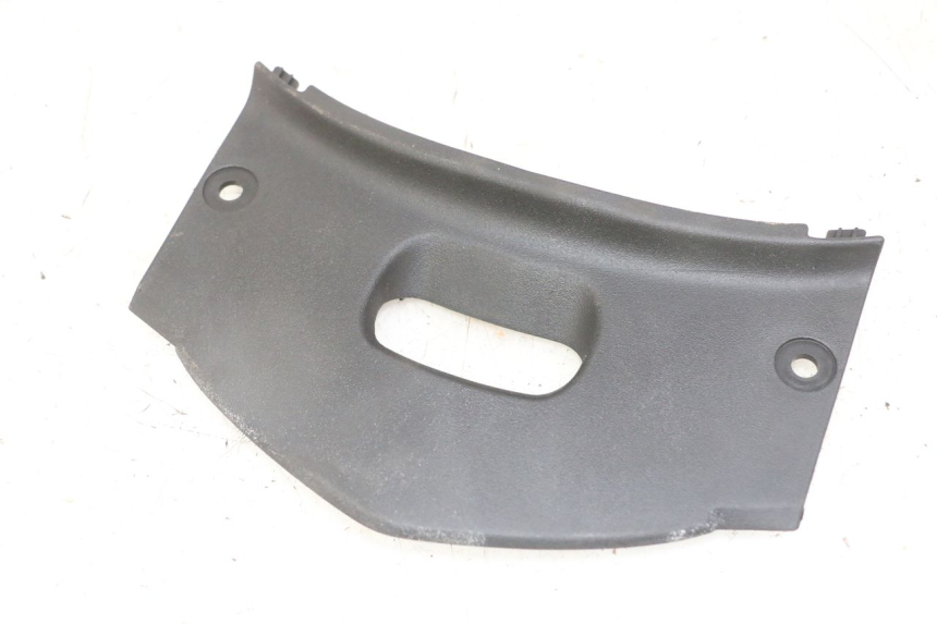 photo de Złącze owiewki przedniej HONDA XLV VARADERO 125 (2000 - 2006) - Widok główny