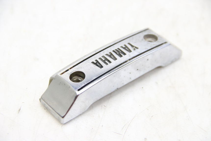 photo de Złącze owiewki przedniej YAMAHA XV VIRAGO 750 (1984 - 1998) - Inny kąt widzenia