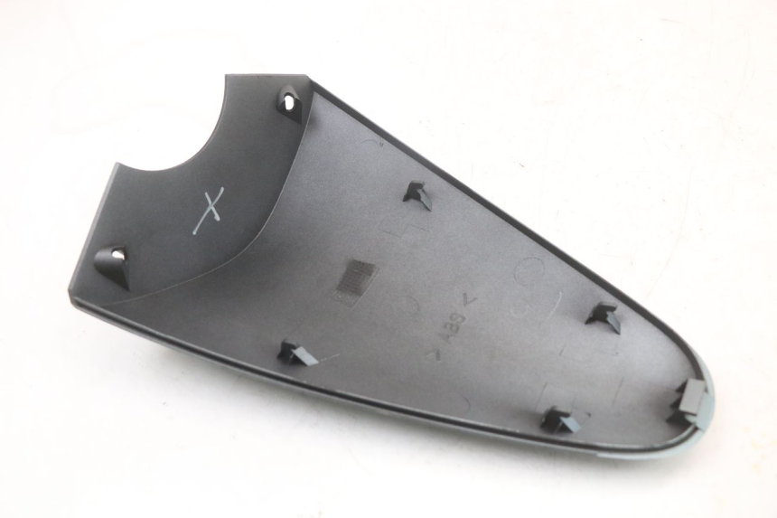 photo de Złącze owiewki przedniej YAMAHA YP MAJESTY 125 (2002 - 2006) - Część sprawdzona