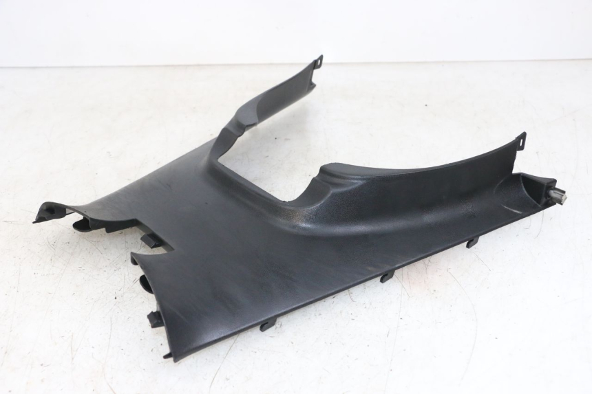 photo de POŁĄCZENIE PODNÓŻKA KYMCO DINK STREET ABS 125 (2011 - 2018) - Zbliżenie techniczne