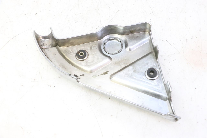 photo de Złącze podnóżka prawego HYOSUNG GV AQUILA 125 (2000 - 2009) - Zbliżenie techniczne