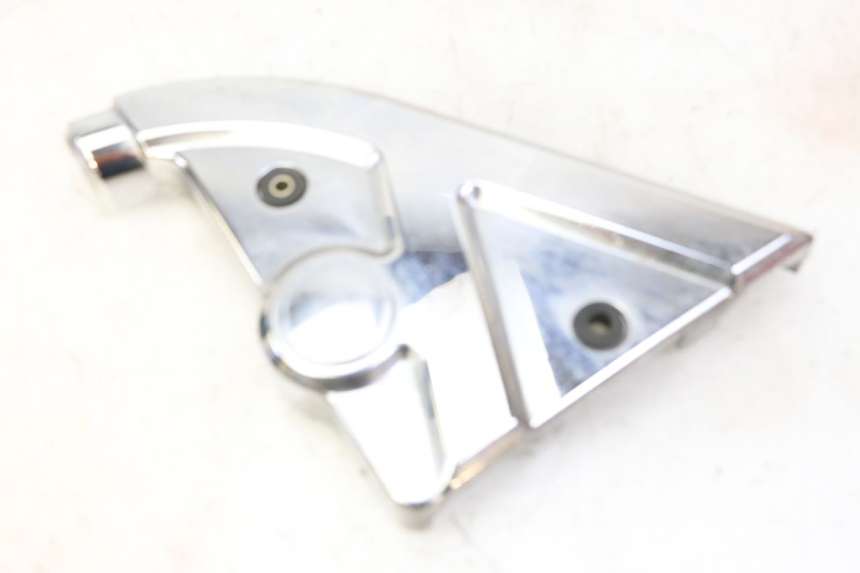 photo de Złącze podnóżka prawego HYOSUNG GV AQUILA 125 (2000 - 2009) - Oznaczenia i referencje