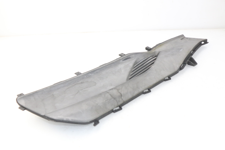 photo de Złącze prawej podnóżki KYMCO DINK STREET 125 (2009 - 2014) - Inny kąt widzenia