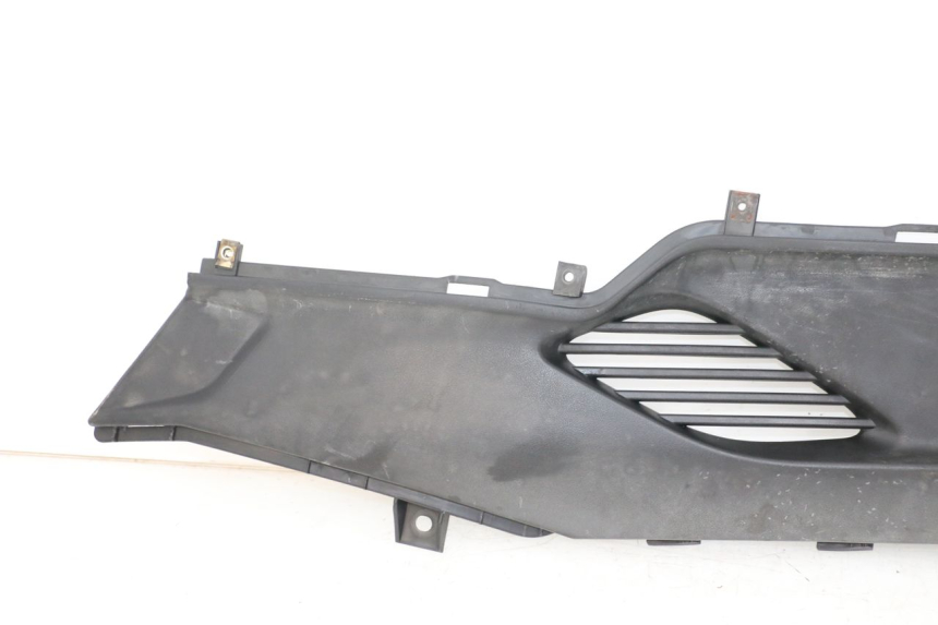 photo de Złącze prawej podnóżki KYMCO DINK STREET 125 (2009 - 2014) - Widok ogólny