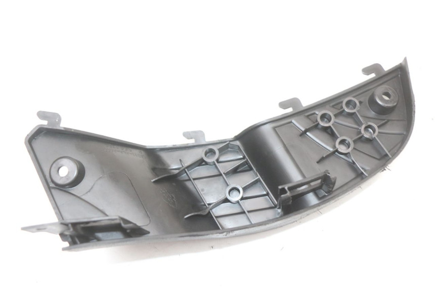 photo de Złącze podnóżka prawego SYM FIDDLE 2 50 (2008 - 2013) - Stan powierzchni