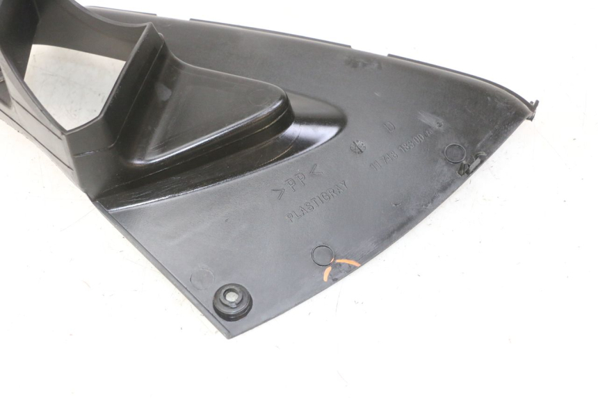 photo de Złącze podnóżka prawego PEUGEOT JET FORCE CARBU 50 (2003 - 2016) - Inny kąt widzenia