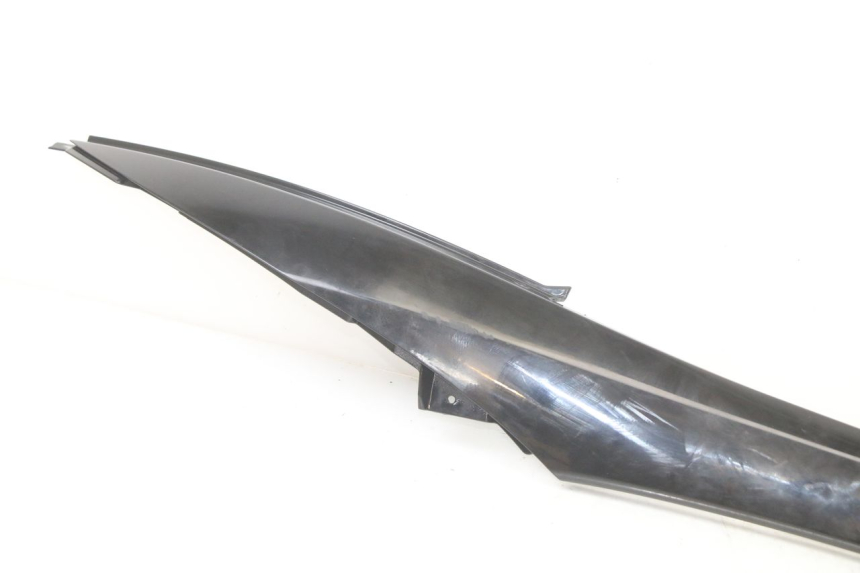 photo de Złącze podnóżka prawego PIAGGIO MP3 500 (2014 - 2017) - Szczegół części